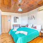 Casa Alexandros - Charming 2-story Corfiot Retreat بيت للعطل *