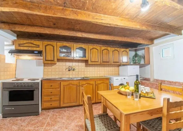 Casa Alexandros - Charming 2-story Corfiot Retreat Prázdninový dům Ágios Matthaíos