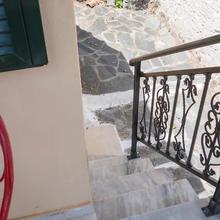 Casa Alexandros - Charming 2-story Corfiot Retreat *