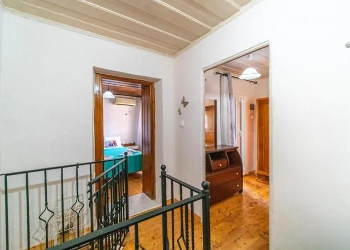 Holiday home Casa Alexandros - Charming 2-story Corfiot Retreat Agios Matthaios (Corfu)